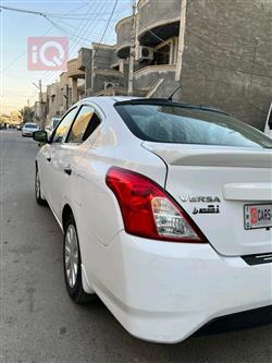 نيسان فيرسا